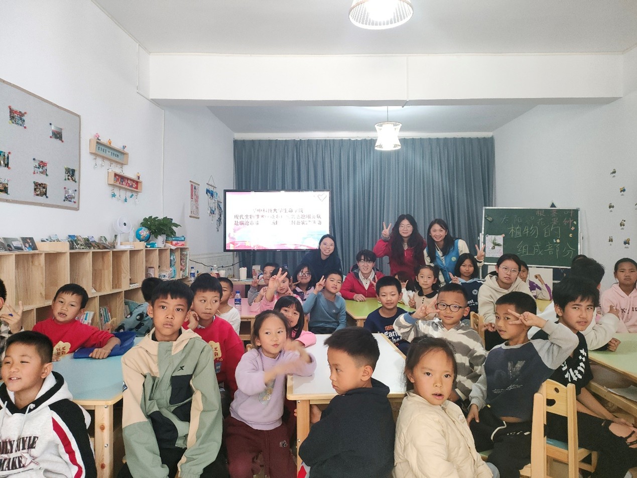 �A�пƼ���W(xu��)���l(xi��ng)����������(sh��)�`�F(tu��n)���ڵ����l(xi��ng)�����͡����ߵ��ഺ�n�á��c����Ұ��ĿƼ���Ԓ��